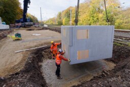 Aufstellen der ESTW Modulteile in Blankenheim